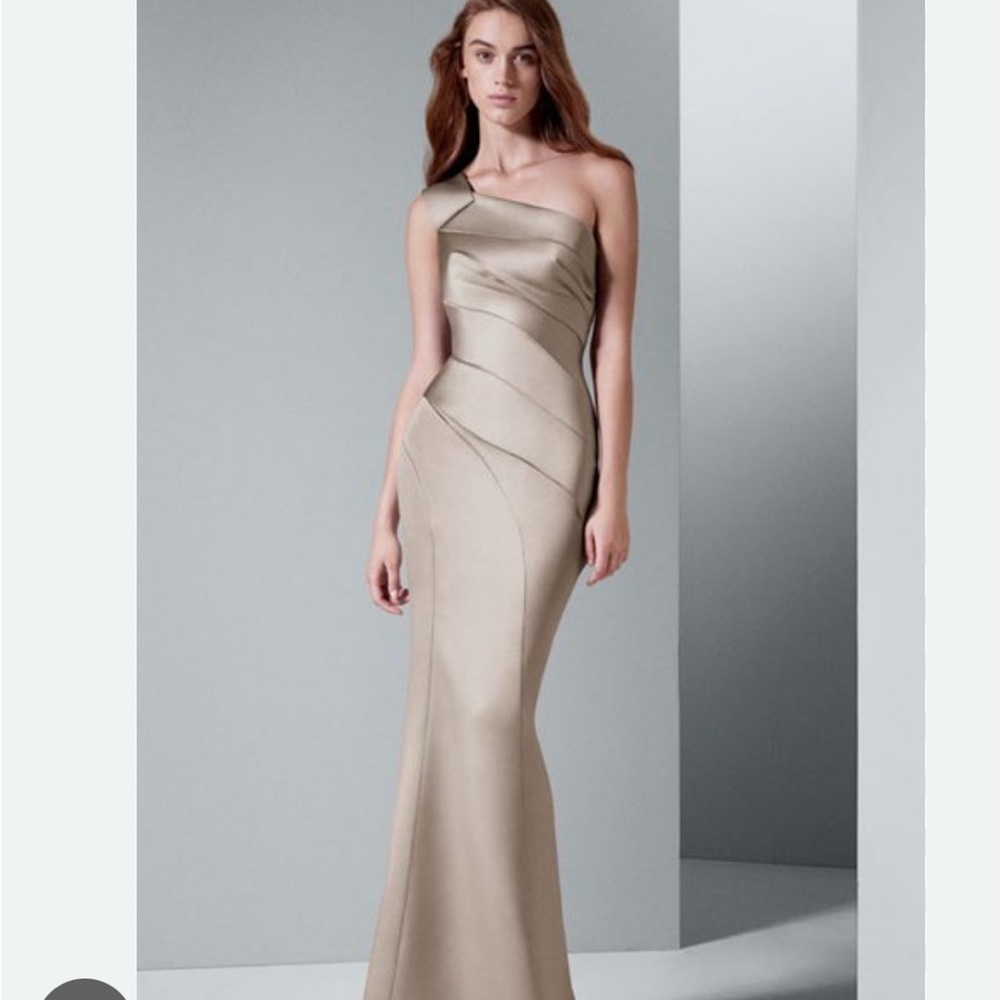 Elegant One-Shoulder Beige Dress